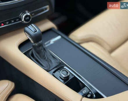 Белый Вольво ХС90, объемом двигателя 2 л и пробегом 77 тыс. км за 44000 $, фото 18 на Automoto.ua