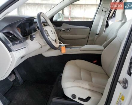 Вольво ХС90 2023 в Львове на Automoto.ua Белый Вольво ХС90, объемом двигателя 1.97 л и пробегом 8 тыс. км за 17800 $, фото 6 на Automoto.ua