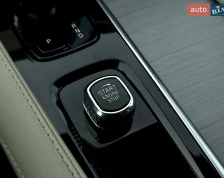 Белый Вольво ХС90, объемом двигателя 1.97 л и пробегом 9 тыс. км за 53999 $, фото 104 на Automoto.ua