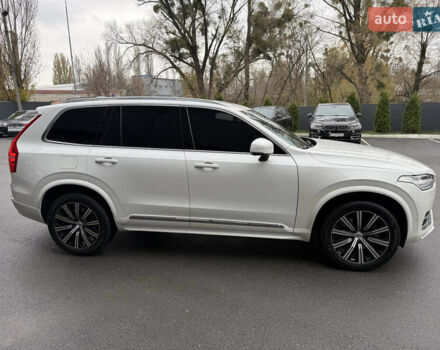 Белый Вольво ХС90, объемом двигателя 1.97 л и пробегом 81 тыс. км за 54500 $, фото 3 на Automoto.ua