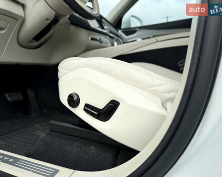 Белый Вольво ХС90, объемом двигателя 1.97 л и пробегом 9 тыс. км за 53999 $, фото 72 на Automoto.ua