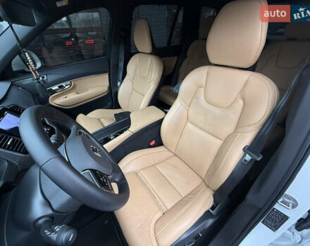 Белый Вольво ХС90, объемом двигателя 1.97 л и пробегом 81 тыс. км за 54500 $, фото 15 на Automoto.ua