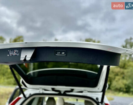 Белый Вольво ХС90, объемом двигателя 1.97 л и пробегом 9 тыс. км за 53999 $, фото 80 на Automoto.ua