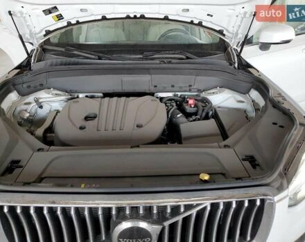 Белый Вольво ХС90, объемом двигателя 1.97 л и пробегом 8 тыс. км за 17600 $, фото 10 на Automoto.ua