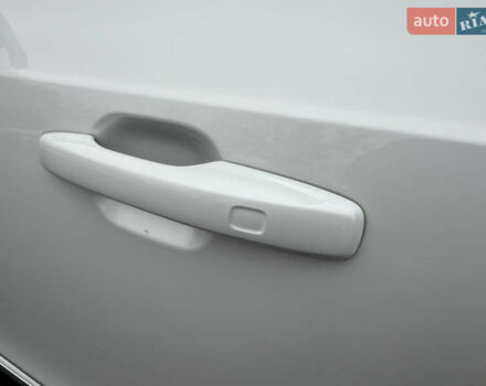 Белый Вольво ХС90, объемом двигателя 1.97 л и пробегом 81 тыс. км за 54500 $, фото 12 на Automoto.ua