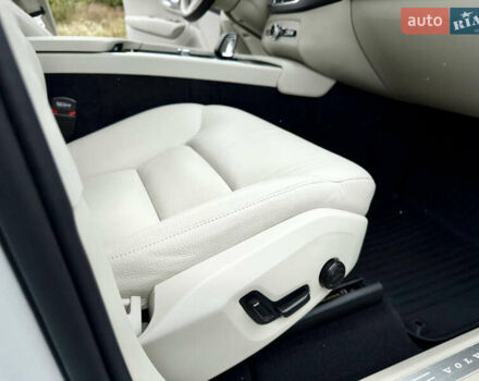 Белый Вольво ХС90, объемом двигателя 1.97 л и пробегом 9 тыс. км за 53999 $, фото 97 на Automoto.ua