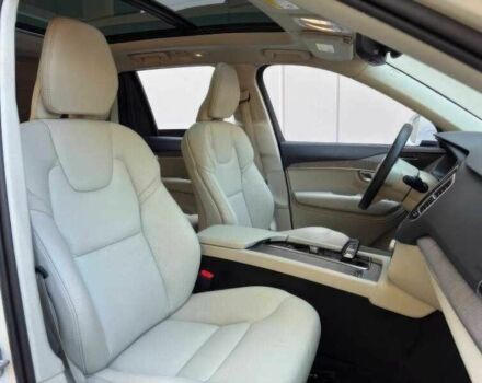 Білий Вольво ХС90, об'ємом двигуна 2 л та пробігом 28 тис. км за 15400 $, фото 15 на Automoto.ua