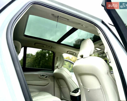 Белый Вольво ХС90, объемом двигателя 1.97 л и пробегом 9 тыс. км за 53999 $, фото 83 на Automoto.ua