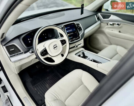 Белый Вольво ХС90, объемом двигателя 1.97 л и пробегом 9 тыс. км за 53999 $, фото 70 на Automoto.ua