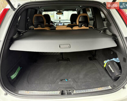 Белый Вольво ХС90, объемом двигателя 1.97 л и пробегом 81 тыс. км за 54500 $, фото 33 на Automoto.ua