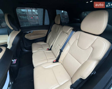 Белый Вольво ХС90, объемом двигателя 1.97 л и пробегом 81 тыс. км за 54500 $, фото 32 на Automoto.ua