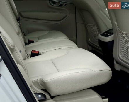 Белый Вольво ХС90, объемом двигателя 1.97 л и пробегом 9 тыс. км за 53999 $, фото 84 на Automoto.ua