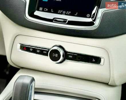 Белый Вольво ХС90, объемом двигателя 1.97 л и пробегом 9 тыс. км за 53999 $, фото 94 на Automoto.ua