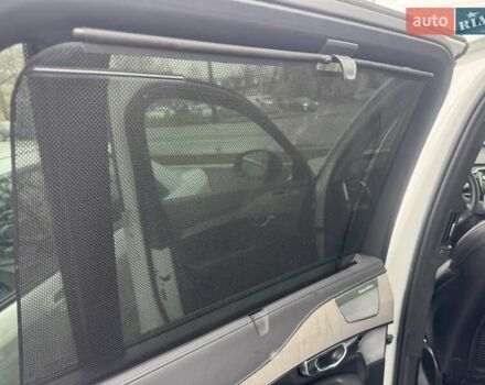 Белый Вольво ХС90, объемом двигателя 1.97 л и пробегом 65 тыс. км за 69000 $, фото 12 на Automoto.ua