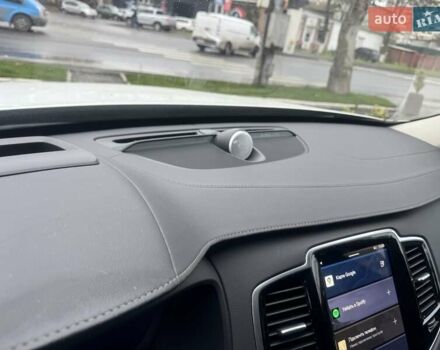 Белый Вольво ХС90, объемом двигателя 1.97 л и пробегом 65 тыс. км за 69000 $, фото 6 на Automoto.ua