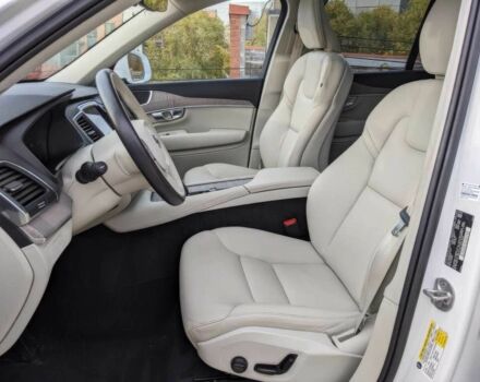 Білий Вольво ХС90, об'ємом двигуна 2 л та пробігом 27 тис. км за 19000 $, фото 7 на Automoto.ua