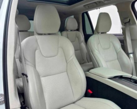 Вольво ХС90 2024 в Кривом Роге на Automoto.ua Белый Вольво ХС90, объемом двигателя 2 л и пробегом 10 тыс. км за 35700 $, фото 14 на Automoto.ua