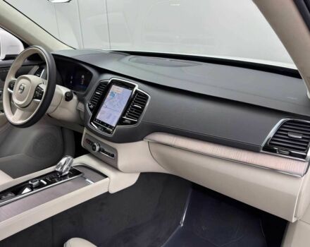 Вольво ХС90 2024 в Кривом Роге на Automoto.ua Белый Вольво ХС90, объемом двигателя 2 л и пробегом 10 тыс. км за 35700 $, фото 9 на Automoto.ua