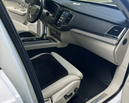 Белый Вольво ХС90, объемом двигателя 1.97 л и пробегом 9 тыс. км за 59999 $, фото 12 на Automoto.ua