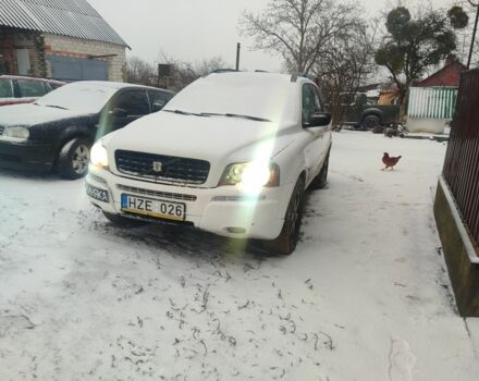 Белый Вольво ХС90, объемом двигателя 2.4 л и пробегом 1000 тыс. км за 4500 $, фото 1 на Automoto.ua