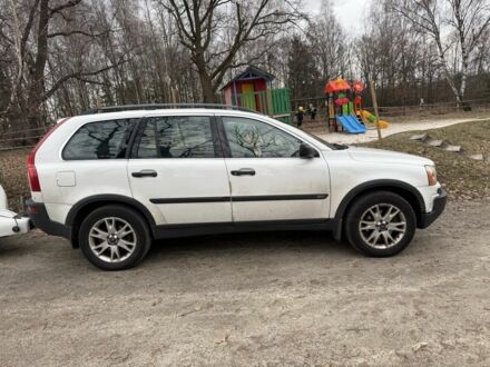 Белый Вольво ХС90, объемом двигателя 2.4 л и пробегом 147 тыс. км за 3500 $, фото 1 на Automoto.ua