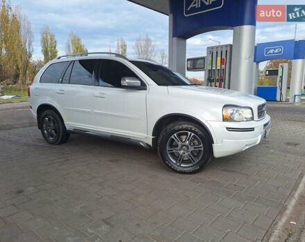 Белый Вольво ХС90, объемом двигателя 2.4 л и пробегом 139 тыс. км за 18500 $, фото 1 на Automoto.ua