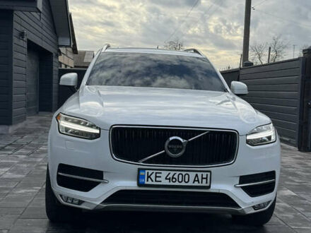 Белый Вольво ХС90, объемом двигателя 2 л и пробегом 133 тыс. км за 23500 $, фото 1 на Automoto.ua