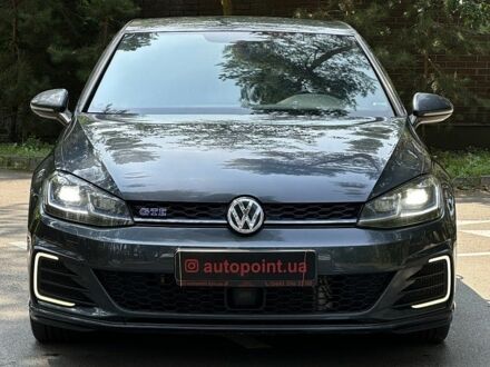 Білий Вольво ХС90, об'ємом двигуна 1.97 л та пробігом 141 тис. км за 25000 $, фото 1 на Automoto.ua