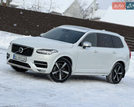 Белый Вольво ХС90, объемом двигателя 1.97 л и пробегом 158 тыс. км за 27900 $, фото 1 на Automoto.ua