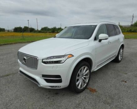 Белый Вольво ХС90, объемом двигателя 2 л и пробегом 69 тыс. км за 15000 $, фото 1 на Automoto.ua