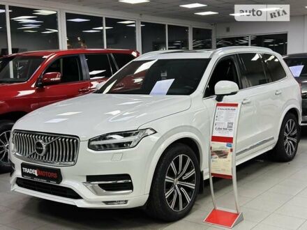 Вольво ХС90 2020 в Киеве на Automoto.ua Белый Вольво ХС90, объемом двигателя 2 л и пробегом 58 тыс. км за 55000 $, фото 1 на Automoto.ua