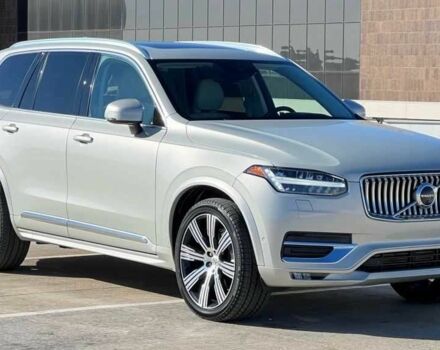 Белый Вольво ХС90, объемом двигателя 0 л и пробегом 150 тыс. км за 25000 $, фото 1 на Automoto.ua