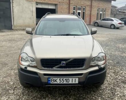 Бежевый Вольво ХС90, объемом двигателя 2.4 л и пробегом 400 тыс. км за 9200 $, фото 3 на Automoto.ua