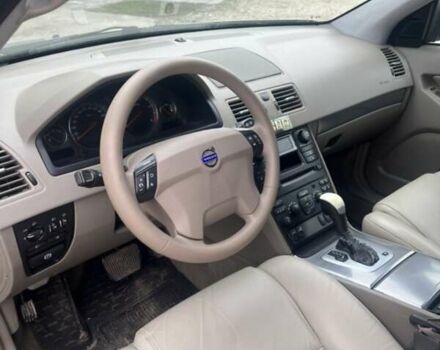 Бежевый Вольво ХС90, объемом двигателя 2.4 л и пробегом 400 тыс. км за 9200 $, фото 5 на Automoto.ua