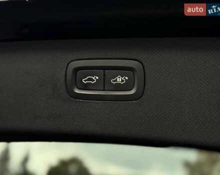 Бежевый Вольво ХС90, объемом двигателя 1.97 л и пробегом 340 тыс. км за 16900 $, фото 49 на Automoto.ua