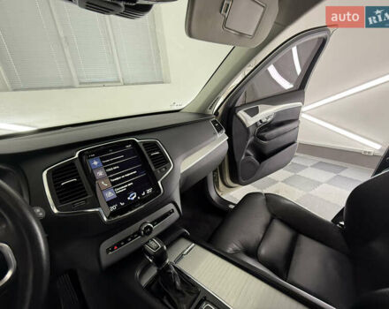 Вольво ХС90 2015 у Трускавце на Automoto.ua Бежевий Вольво ХС90, об'ємом двигуна 2 л та пробігом 136 тис. км за 21999 $, фото 57 на Automoto.ua