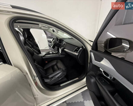 Вольво ХС90 2015 у Трускавце на Automoto.ua Бежевий Вольво ХС90, об'ємом двигуна 2 л та пробігом 136 тис. км за 21999 $, фото 32 на Automoto.ua