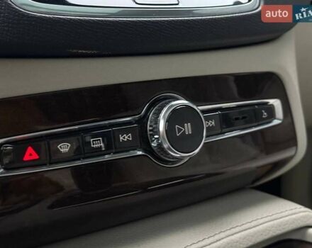 Бежевий Вольво ХС90, об'ємом двигуна 1.97 л та пробігом 142 тис. км за 26900 $, фото 35 на Automoto.ua