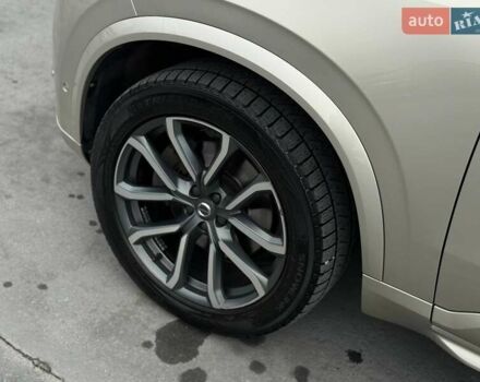 Бежевий Вольво ХС90, об'ємом двигуна 1.97 л та пробігом 142 тис. км за 26900 $, фото 11 на Automoto.ua