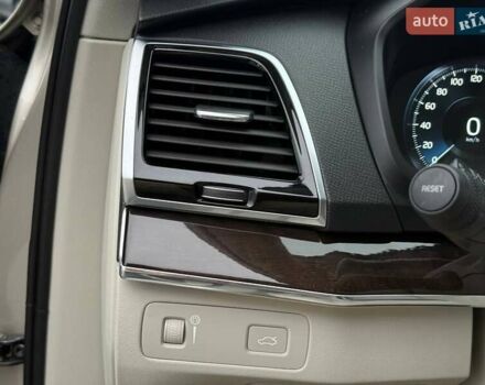 Бежевий Вольво ХС90, об'ємом двигуна 1.97 л та пробігом 142 тис. км за 26900 $, фото 23 на Automoto.ua