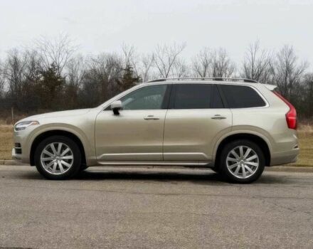 Бежевый Вольво ХС90, объемом двигателя 2 л и пробегом 77 тыс. км за 6800 $, фото 3 на Automoto.ua