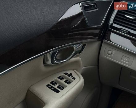 Бежевий Вольво ХС90, об'ємом двигуна 1.97 л та пробігом 142 тис. км за 26900 $, фото 24 на Automoto.ua