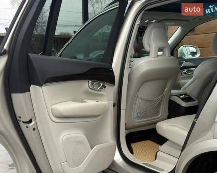 Бежевий Вольво ХС90, об'ємом двигуна 1.97 л та пробігом 142 тис. км за 26900 $, фото 36 на Automoto.ua