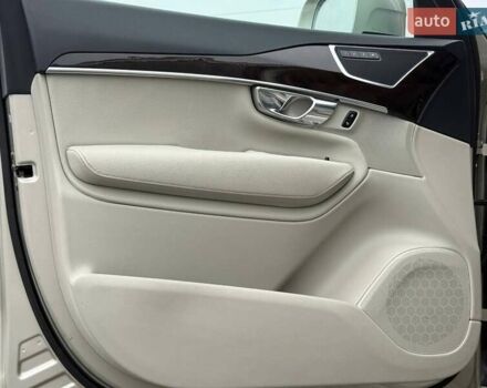 Бежевий Вольво ХС90, об'ємом двигуна 1.97 л та пробігом 142 тис. км за 26900 $, фото 19 на Automoto.ua