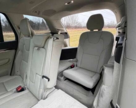 Бежевый Вольво ХС90, объемом двигателя 2 л и пробегом 77 тыс. км за 6800 $, фото 9 на Automoto.ua