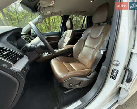 Бежевий Вольво ХС90, об'ємом двигуна 1.97 л та пробігом 86 тис. км за 38900 $, фото 13 на Automoto.ua
