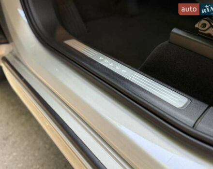 Бежевий Вольво ХС90, об'ємом двигуна 1.97 л та пробігом 86 тис. км за 38900 $, фото 14 на Automoto.ua