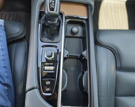 Бежевый Вольво ХС90, объемом двигателя 1.97 л и пробегом 162 тыс. км за 29999 $, фото 46 на Automoto.ua