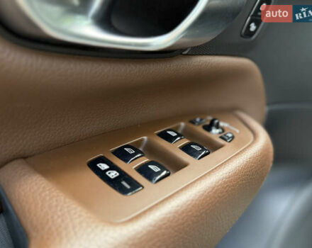 Бежевий Вольво ХС90, об'ємом двигуна 1.97 л та пробігом 86 тис. км за 38900 $, фото 15 на Automoto.ua