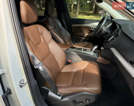 Бежевий Вольво ХС90, об'ємом двигуна 1.97 л та пробігом 86 тис. км за 38900 $, фото 19 на Automoto.ua